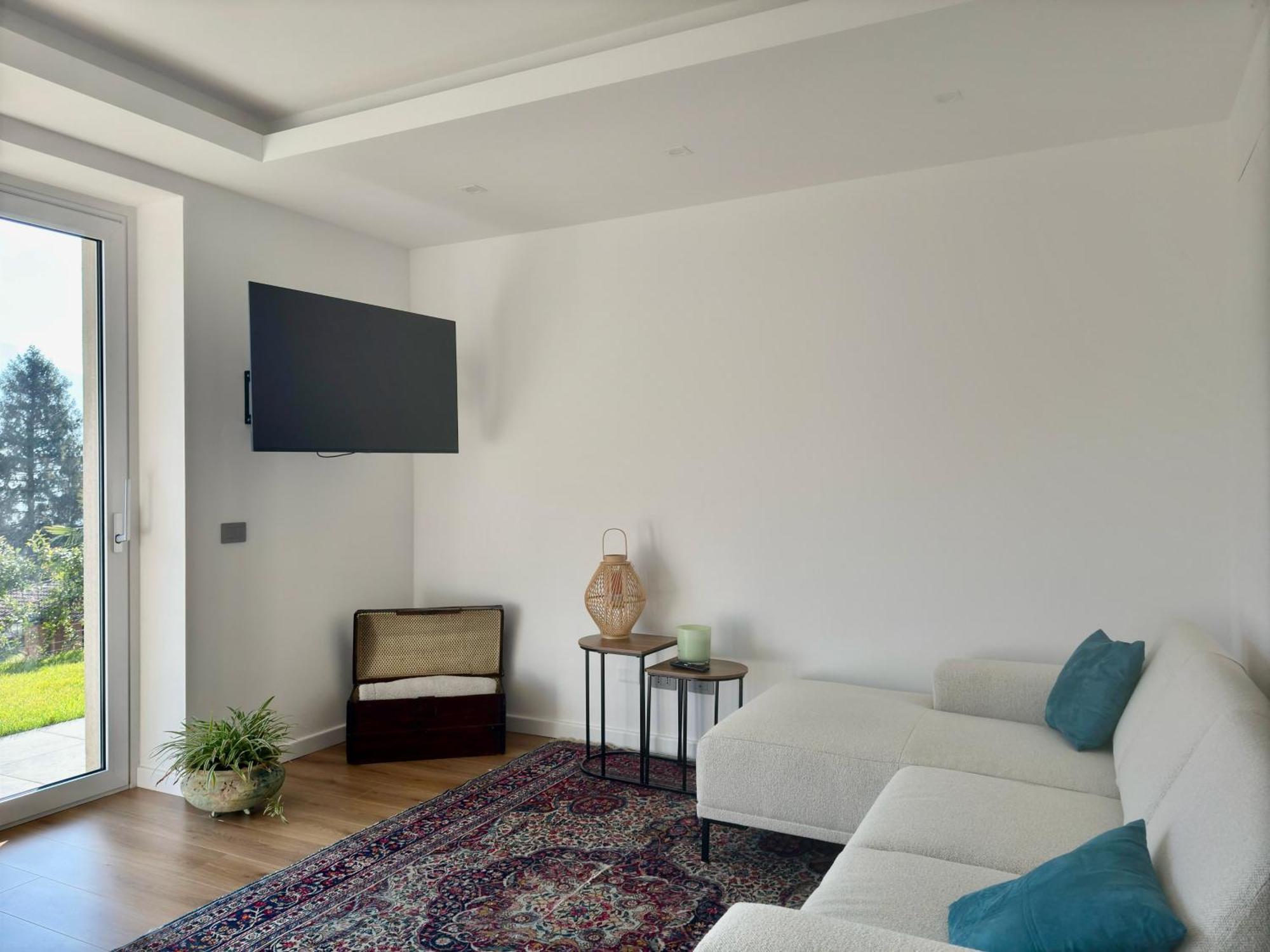 Elda Apartment With Garden And Lake View Onno 외부 사진